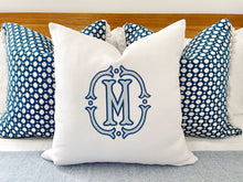 Load image into Gallery viewer, Appliqué  Linen Pillow Cover