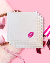 Load image into Gallery viewer, Kiss Hand Edged Napkin set