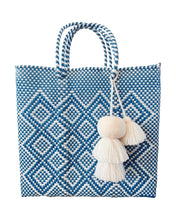 Load image into Gallery viewer, Medium handwoven tote