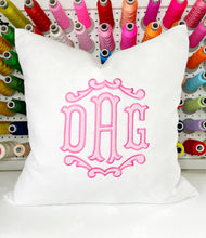 Load image into Gallery viewer, Appliqué  Linen Pillow Cover