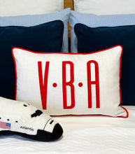 Load image into Gallery viewer, Initials Appliqué  Linen Pillow Cover