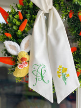 Load image into Gallery viewer, Daffodils Wreath Sash
